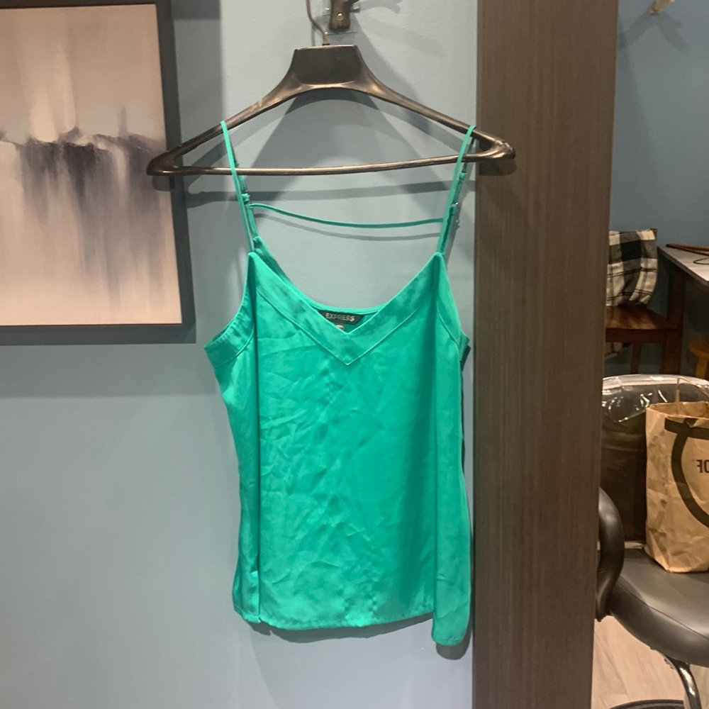 Express M green tank